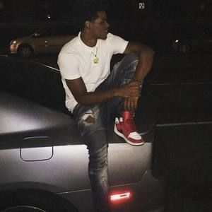 Meet your Posher, Devin